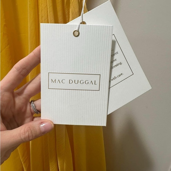 ❌SOLD❌Mac Duggal NWT 6 flutter sleeve yellow marigold gown corset back popular - Picture 6 of 8